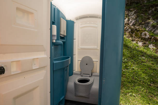 Best Construction site porta potty rental  in Howey In The Hills, FL
